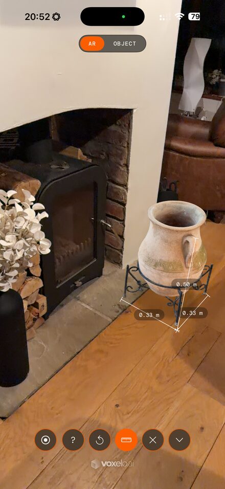 The same pot with the ruler on, showing 0.50m height and 0.33m width and depth