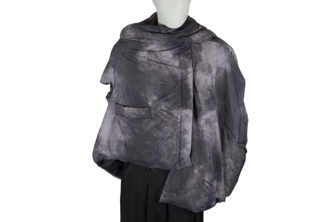Interactive 3D asymmetric jacket